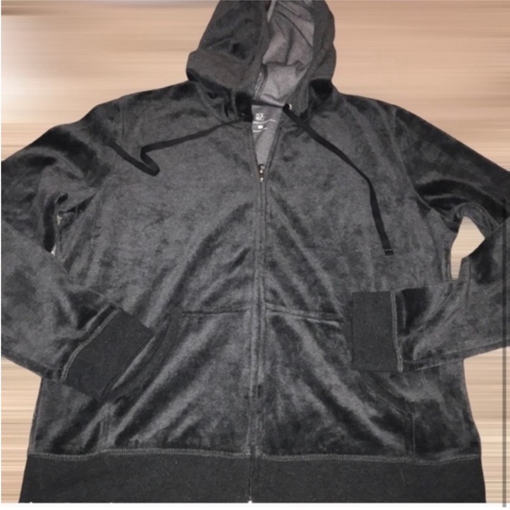 🆕 New York & co Gray Velour Zipper Jacket - Picture 4 of 6